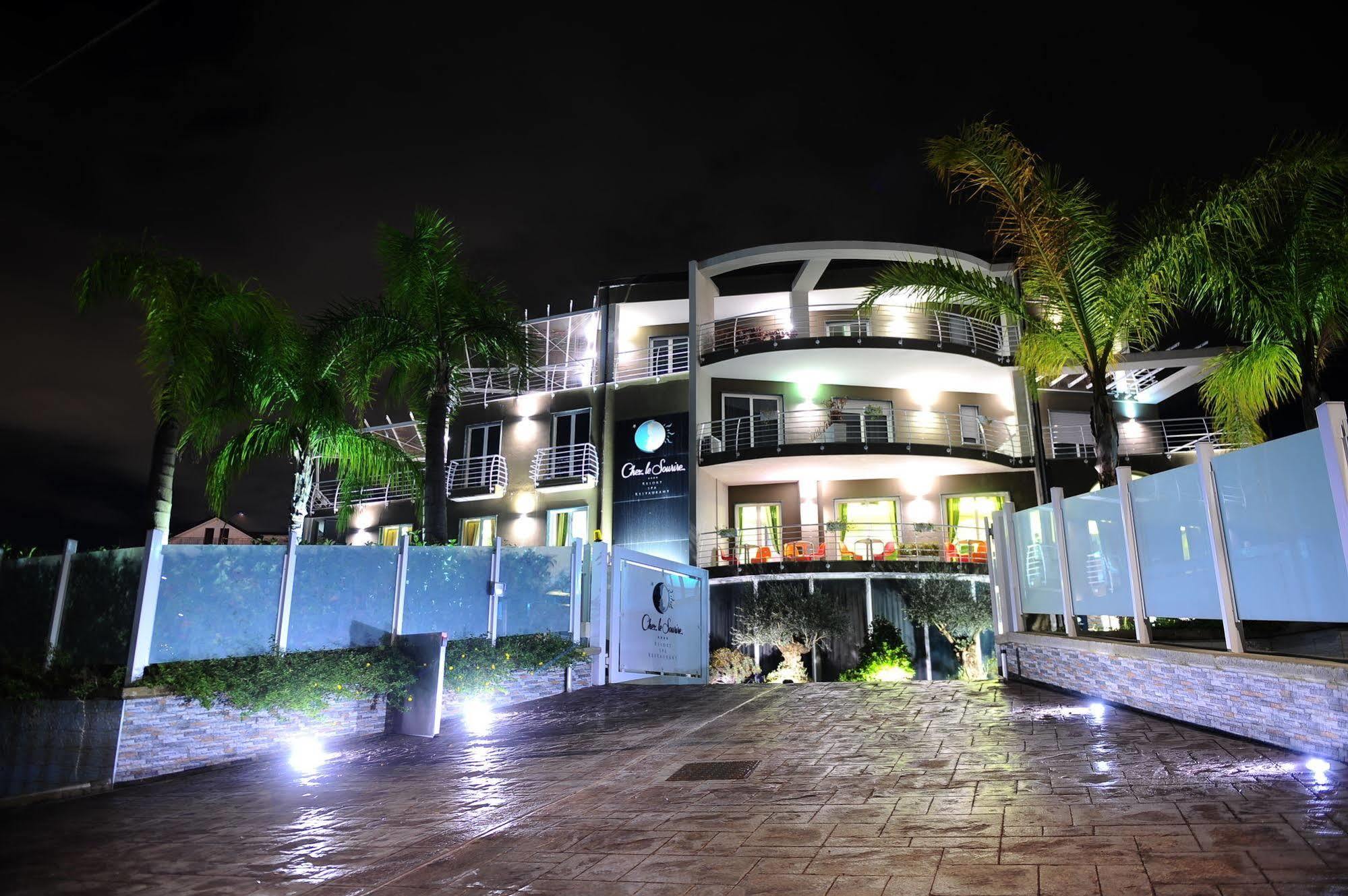 Chez Le Sourire Hotel Giffoni Valle Piana Exterior photo